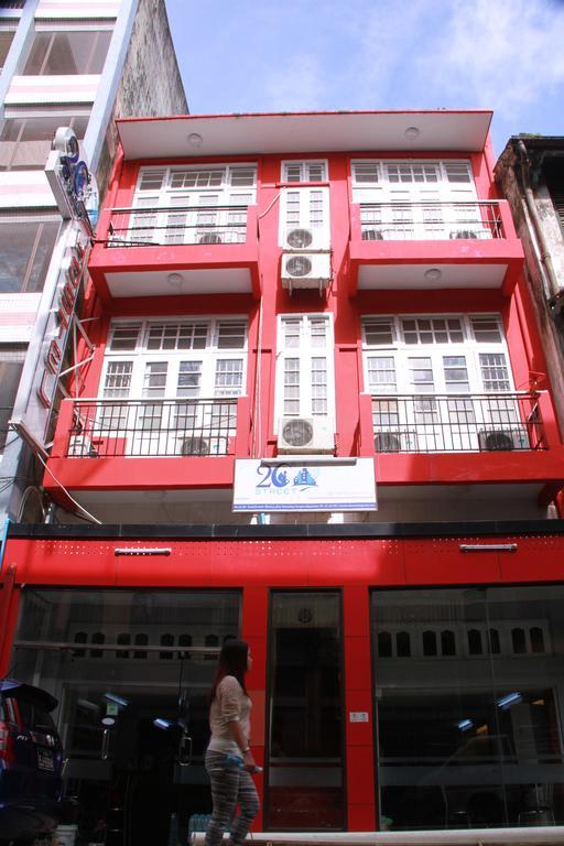 20Th Street Hostel Янгон Экстерьер фото