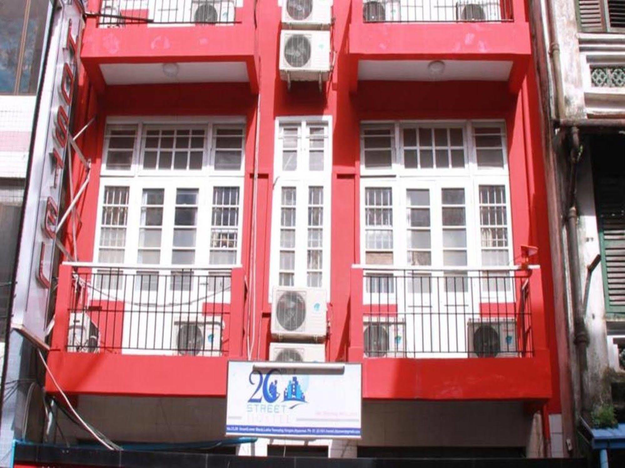 20Th Street Hostel Янгон Экстерьер фото